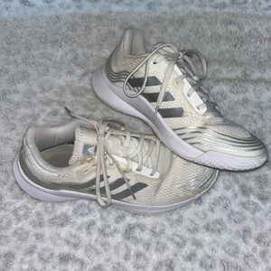 Adidas Women’s Novaflight court shoe